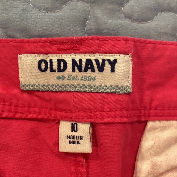 Old Navy hot pink size 10 shorts - Picture 2 of 9